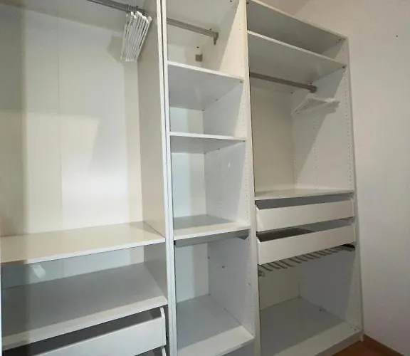 Appartement Acquedotti Contemporary Flat *