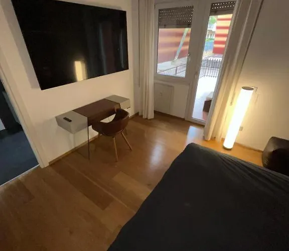 Appartement Acquedotti Contemporary Flat